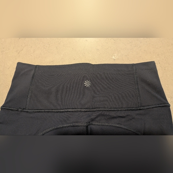 Athleta Capri Crop Leggings Stash Pockets Mesh High Rise size XS, color blue - Picture 3 of 10